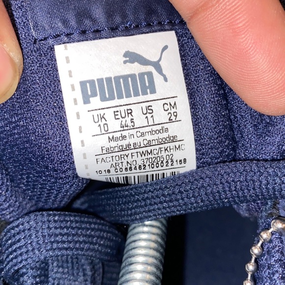 PUMA Suede Classic Sneakers - Picture 12 of 12